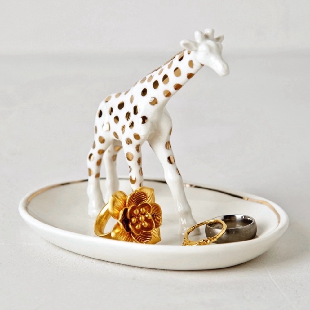 Anthropologie Ceramic Spotted Giraffe Jewelry Dish White and Gold